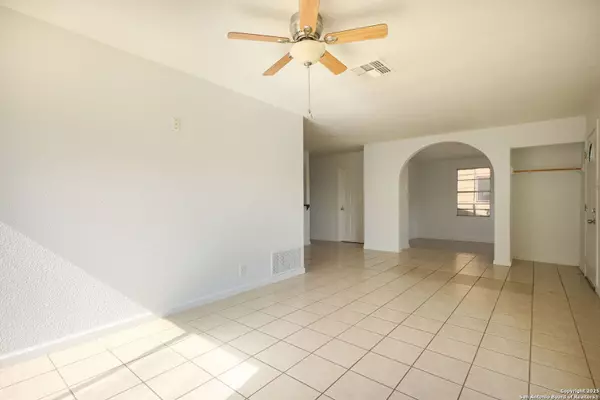 3258 Twining, San Antonio, TX 78211