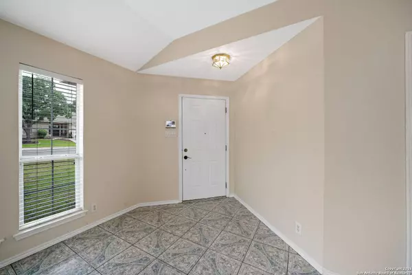 10618 Tiger Chase, San Antonio, TX 78251