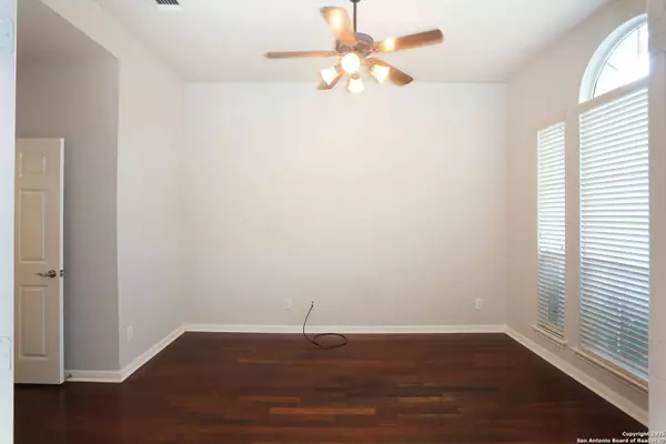 3311 Fontenay, San Antonio, TX 78251