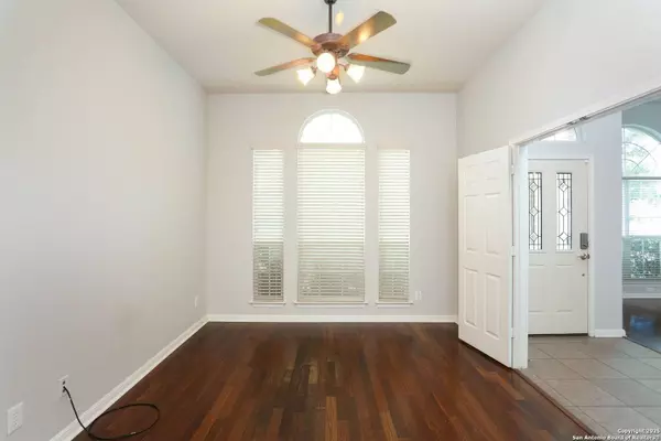 3311 Fontenay, San Antonio, TX 78251