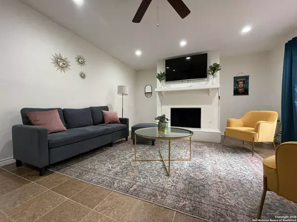 8112 Scottshill, San Antonio, TX 78209