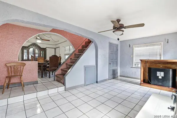 1366 W VILLARET BLVD, San Antonio, TX 78224