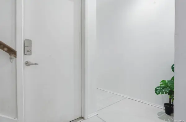 8112 Scottshill, San Antonio, TX 78209
