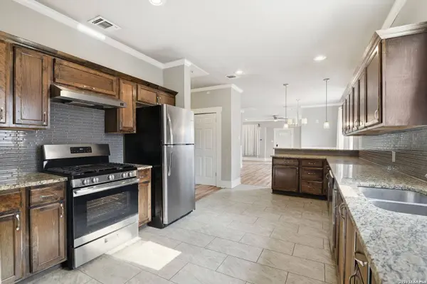 1629 W woodlawn, San Antonio, TX 78201