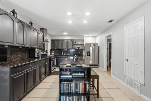 3110 CHAMITA ST, San Antonio, TX 78211