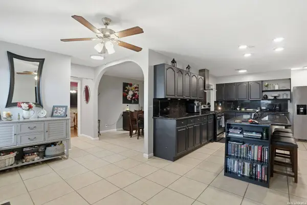 3110 CHAMITA ST, San Antonio, TX 78211