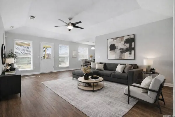 23 SHADOW CIR, New Braunfels, TX 78130