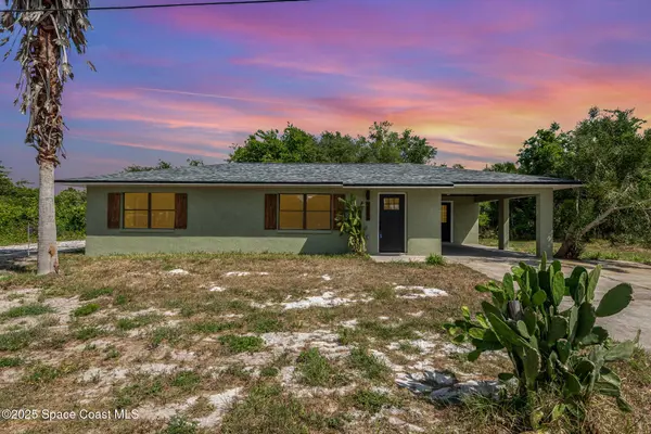 3812 Lucerne AVE, Mims, FL 32754