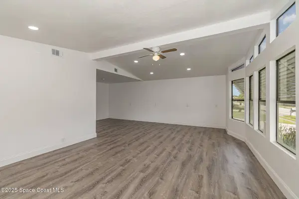 1918 Sago Palm ST NE, Palm Bay, FL 32905