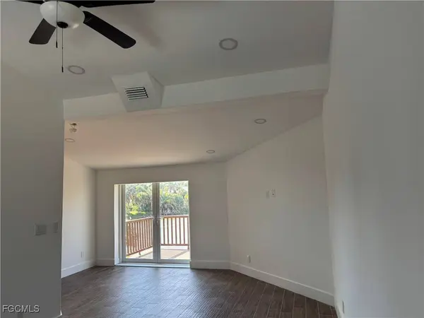 3784 Coquina DR, Sanibel, FL 33957