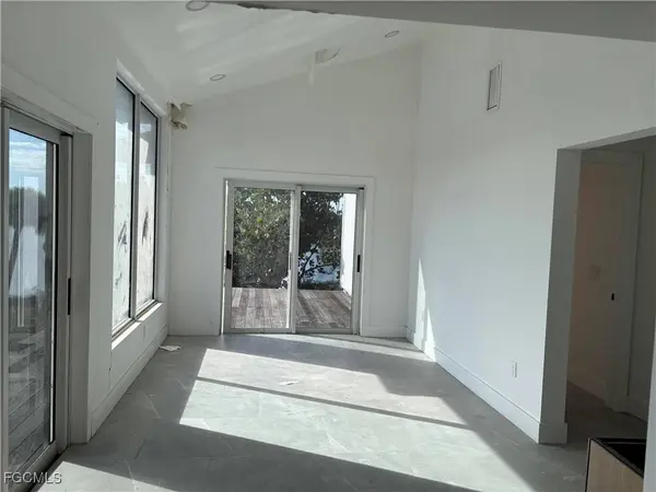 497 Lake Murex CIR, Sanibel, FL 33957