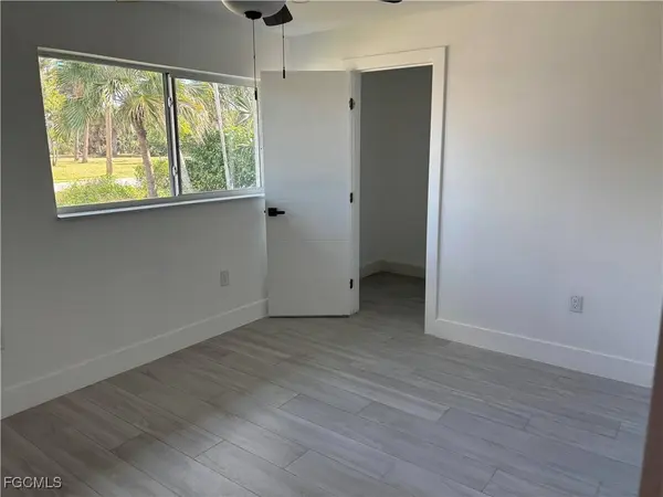 3784 Coquina DR, Sanibel, FL 33957