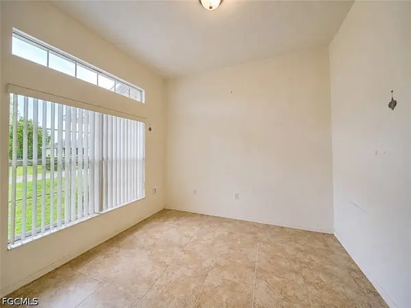 20 Hampton AVE, Lehigh Acres, FL 33936