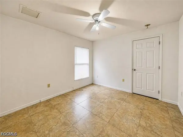 20 Hampton AVE, Lehigh Acres, FL 33936