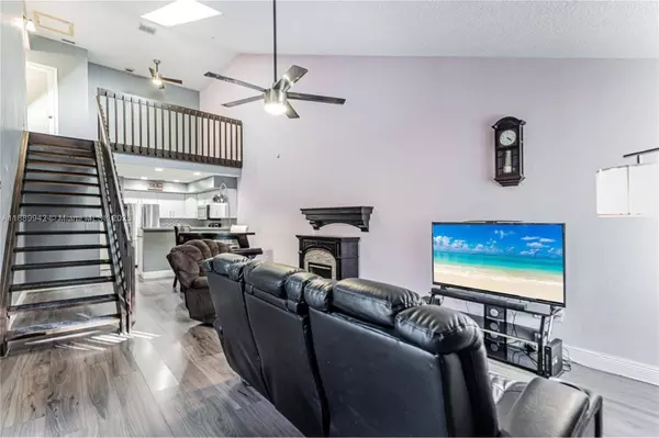 1845 Runners Way, North Lauderdale, FL 33068