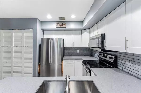 1845 Runners Way, North Lauderdale, FL 33068