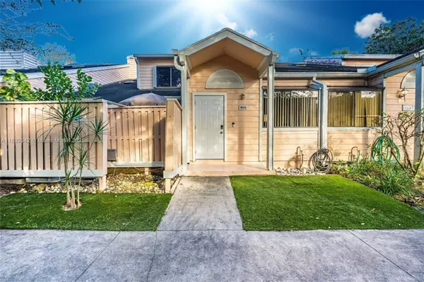 1845 Runners Way, North Lauderdale, FL 33068