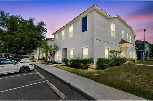 6705 LAKE ROCHESTER LN, Gibsonton, FL 33534