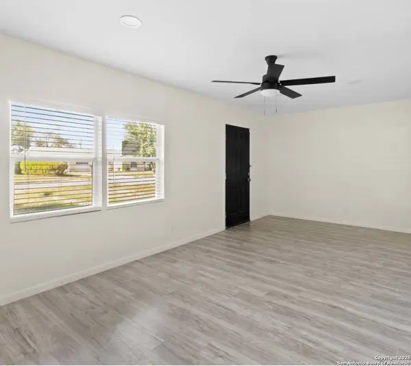 7810 Hobble, San Antonio, TX 78227