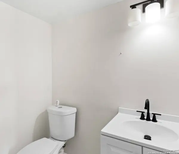 7810 Hobble, San Antonio, TX 78227