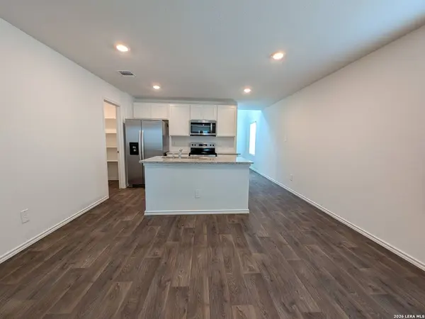 10520 Rainbow Forest, Converse, TX 78109