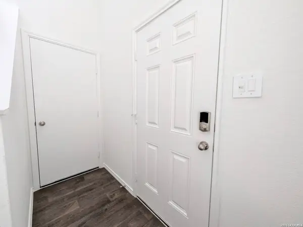 10520 Rainbow Forest, Converse, TX 78109