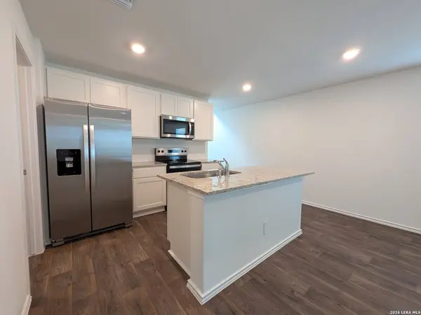 10520 Rainbow Forest, Converse, TX 78109