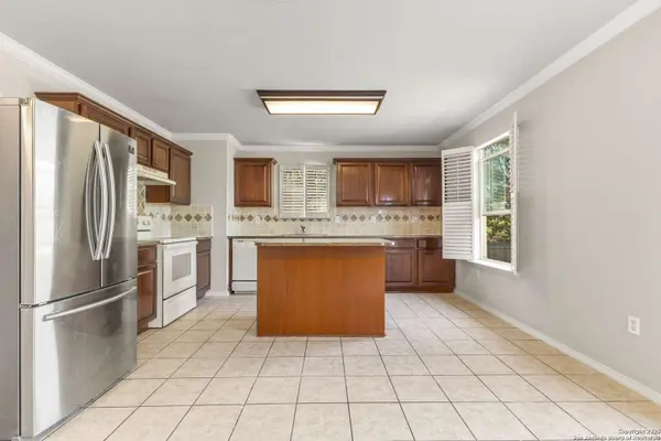 7903 COPPER BRK, Converse, TX 78109