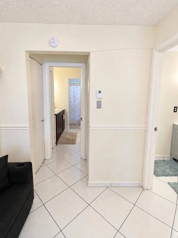 3001 NW 4th TER #150, Pompano Beach, FL 33064