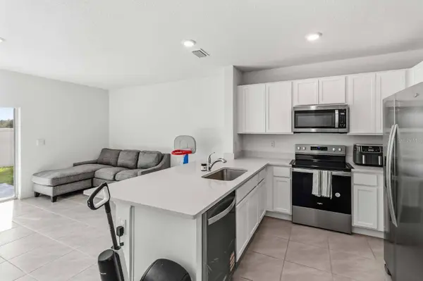 4461 RACHEL FALLS DR, Tampa, FL 33610