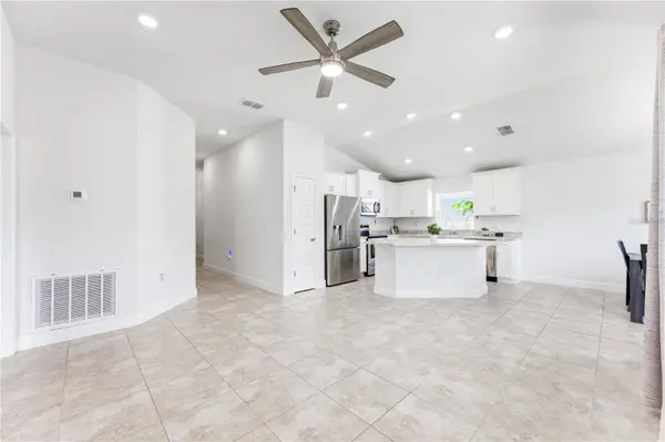 111 KRENSON BAY LOOP, Winter Haven, FL 33881