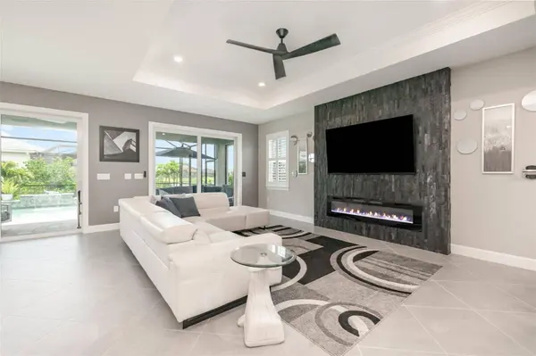 10109 BEACHWALK DR, Englewood, FL 34223
