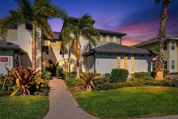 1254 RIVERSCAPE ST #D, Bradenton, FL 34208