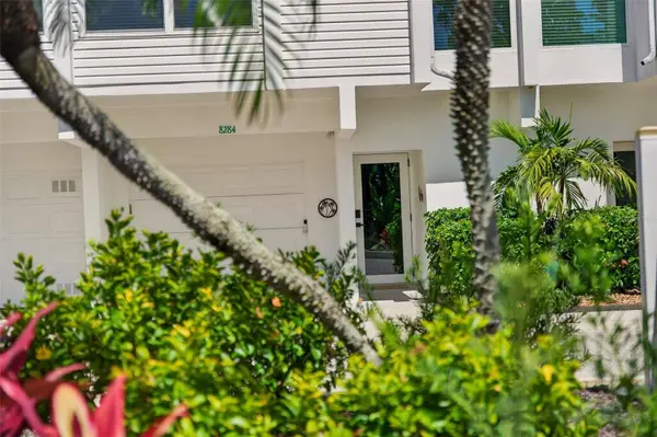 8284 HARBORSIDE CIR #8284, Englewood, FL 34224
