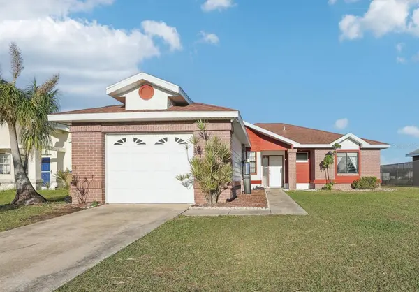 118 PINEWOOD CIR, Kissimmee, FL 34743
