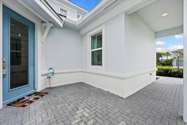 9236 CRESTVIEW CIR, Palm Beach Gardens, FL 33412