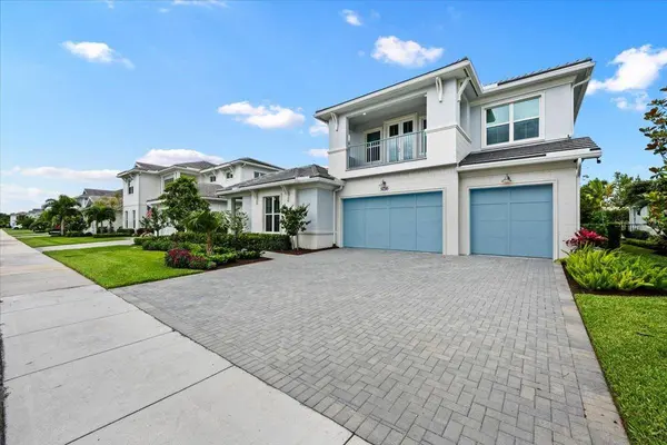 9236 CRESTVIEW CIR, Palm Beach Gardens, FL 33412