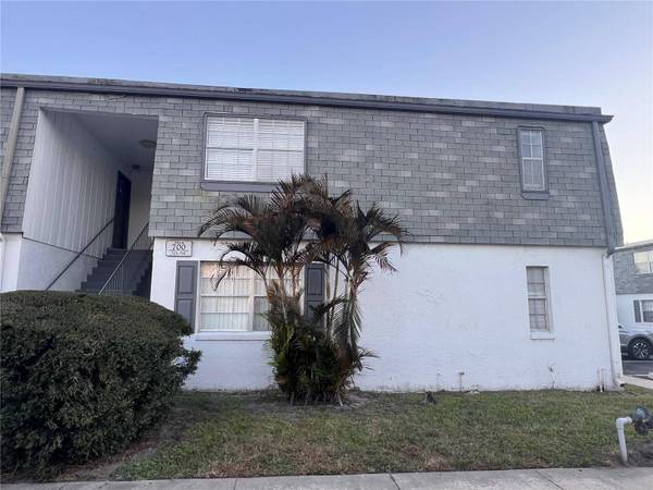 1000 S SEMORAN BLVD #715, Winter Park, FL 32792