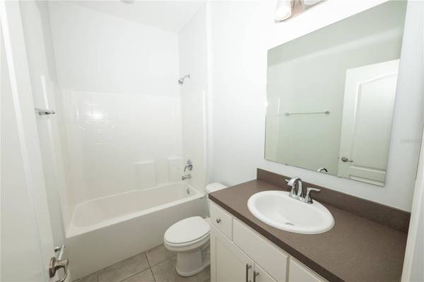 375 VILLA SORRENTO CIR, Haines City, FL 33844