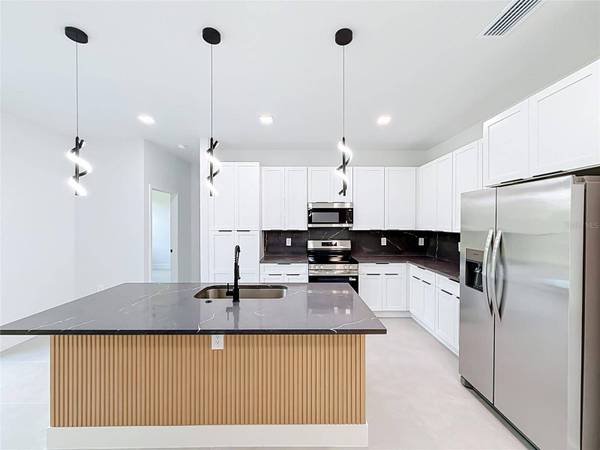 17770 SOUTHWEST 25TH AVENUE RD, Ocala, FL 34473