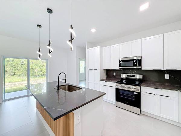 17770 SOUTHWEST 25TH AVENUE RD, Ocala, FL 34473
