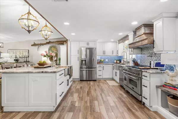 2105 FOSGATE DR, Winter Park, FL 32789