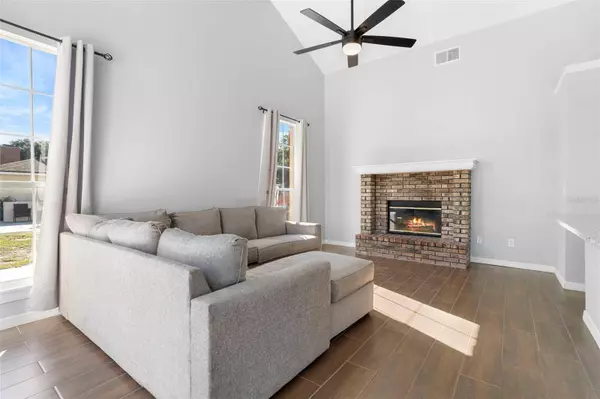 1573 ERROL Pkwy, Apopka, FL 32712