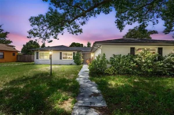 1101 ABAGAIL DR, Deltona, FL 32725