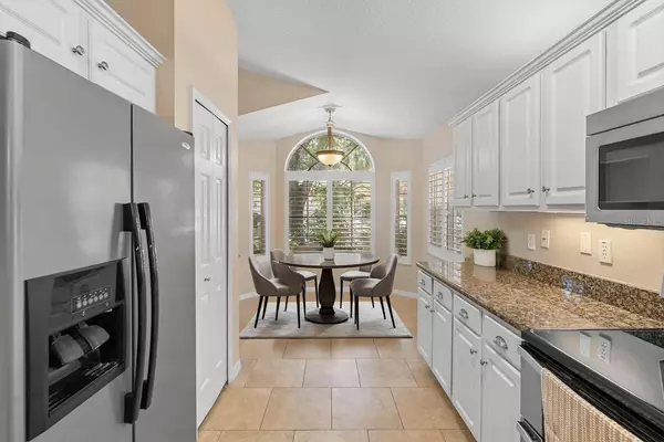 1020 E PEBBLE BEACH CIR, Winter Springs, FL 32708