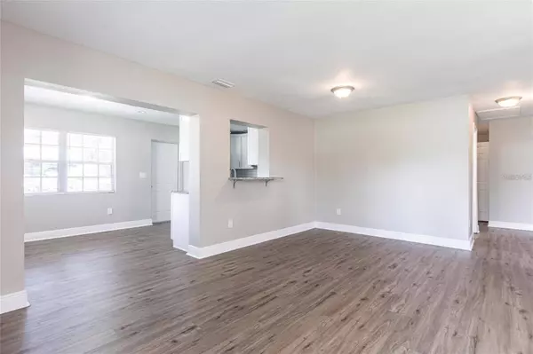 6230 S MARTINDALE AVE, Tampa, FL 33611