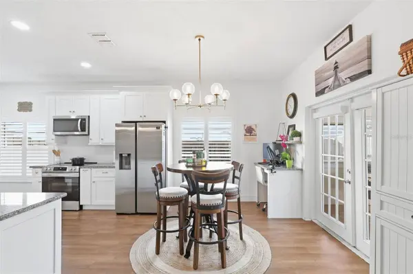 1043 KELLY CREEK CIR, Oviedo, FL 32765