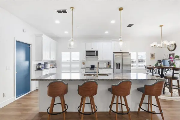 1043 KELLY CREEK CIR, Oviedo, FL 32765