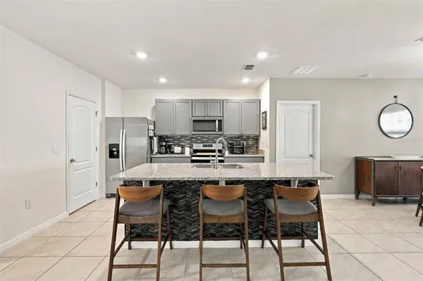 704 RED HAWK LN, Deltona, FL 32725