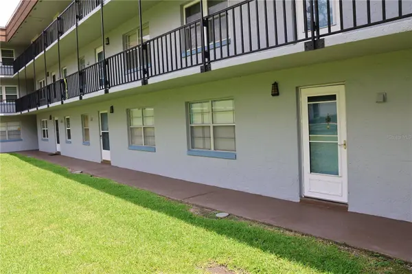 333 LAKE HOWARD DR NW #103C, Winter Haven, FL 33880